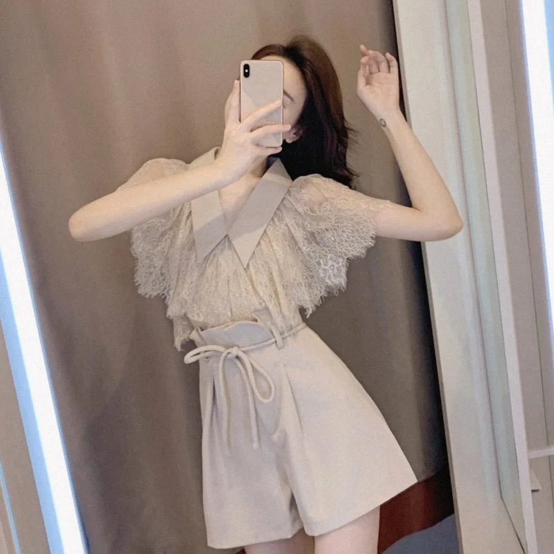 

2022 Summer New Korean Womens Clothing Short Sleeve Fashion Lace Tops Wide-leg Short Pants Female Two Piece Set aq1295
