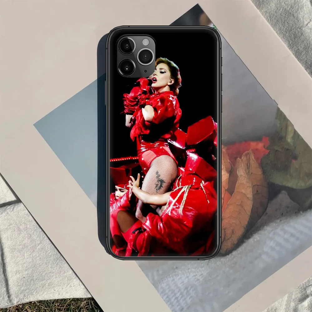 

Lady Gaga Phone Case Cover Hull For iphone 5 5s se 2020 6 6s 7 8 12 mini plus X XS XR 11 PRO MAX black Back Pretty Cell Painting