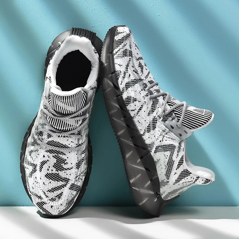 

New Trend Luminous Sneakers for Men Breathable Air Mesh Sports Running Shoes Outdoor Walking Jogging Trainer Big Size Zapatillas