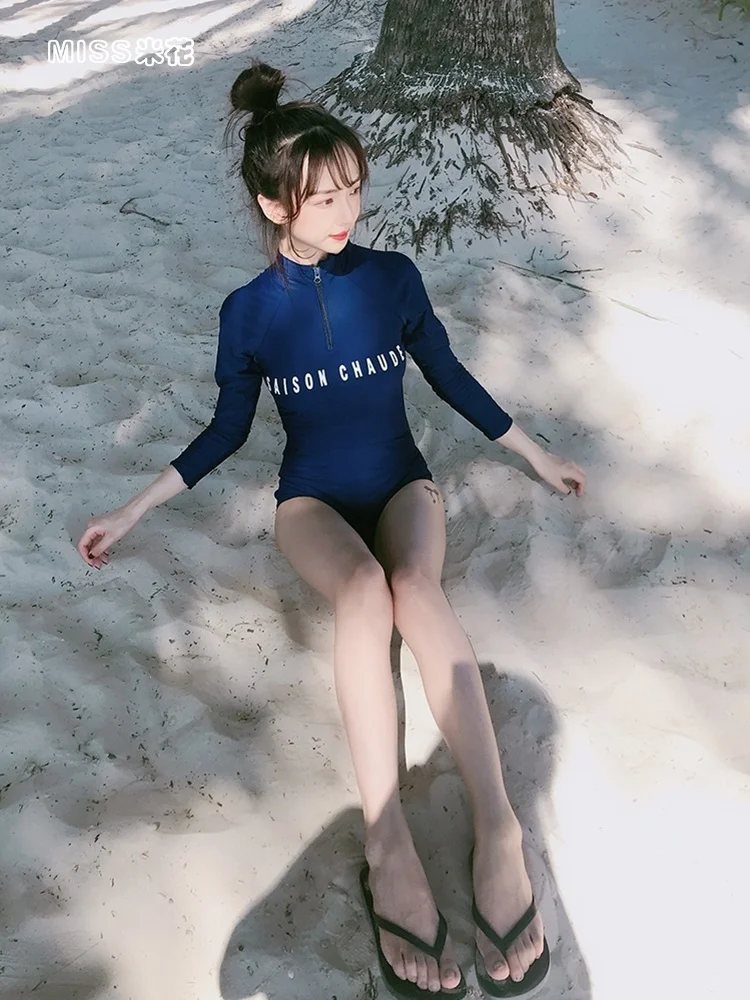 

2021 New Women Sexy Swimsuit One Pieces Korean Style Long Sleeves Sunscreen Beach Clothes Swimsuit Female Bathing Suit Swimwear