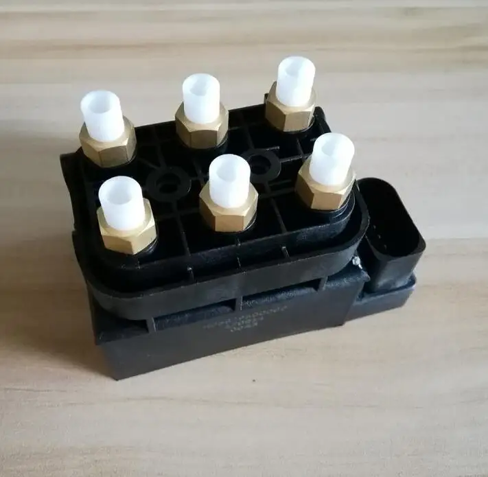 Один кусок пневматической подвески насоса клапан блок управления подходит для