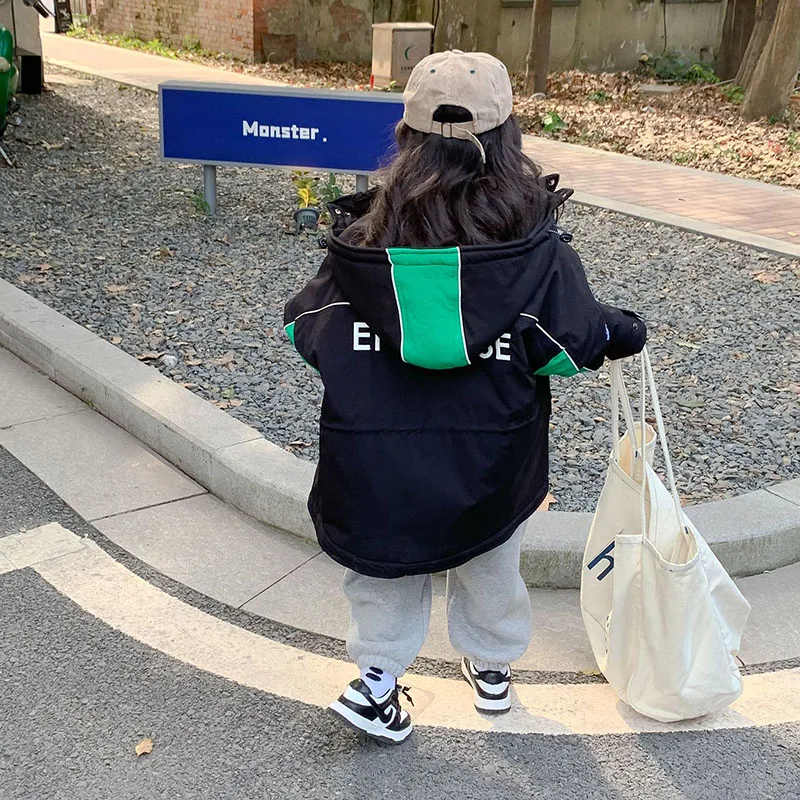 

2021 winter new children's wear girl's back letter embroidery cotton jacket plus plush cotton padded 2-393