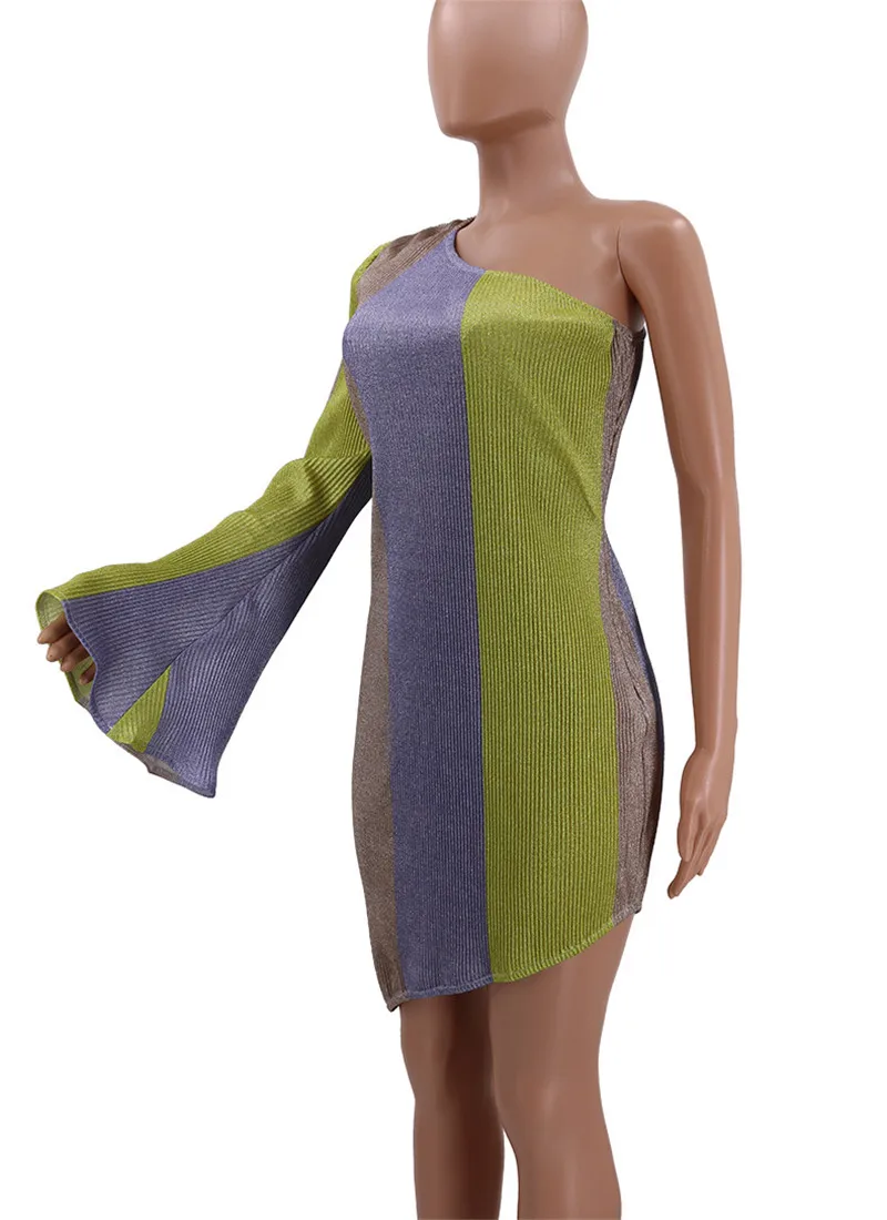 Женское блестящее платье с одним открытым плечом длинным рукавом | Женская