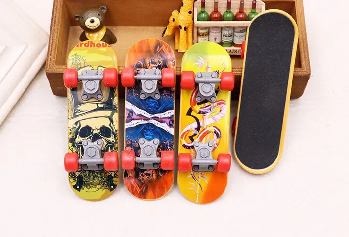 Large finger scooter 14CM skateboard fingertip dance extreme sports toy plastic | Игрушки и хобби