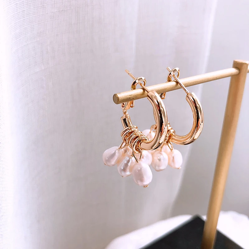 

2020 new classic geometric Pearl Pendant Earrings European and American celebrities sexy Earrings Korean women's jewelry