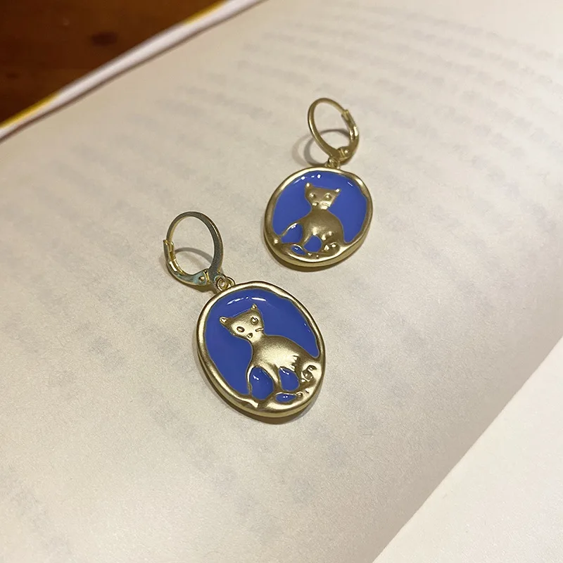 

Japanese Retro Blue Cat Earrings Niche Design Sense Ins Cold Wind Ear Buckle Wild Cute Earring Ear Ring
