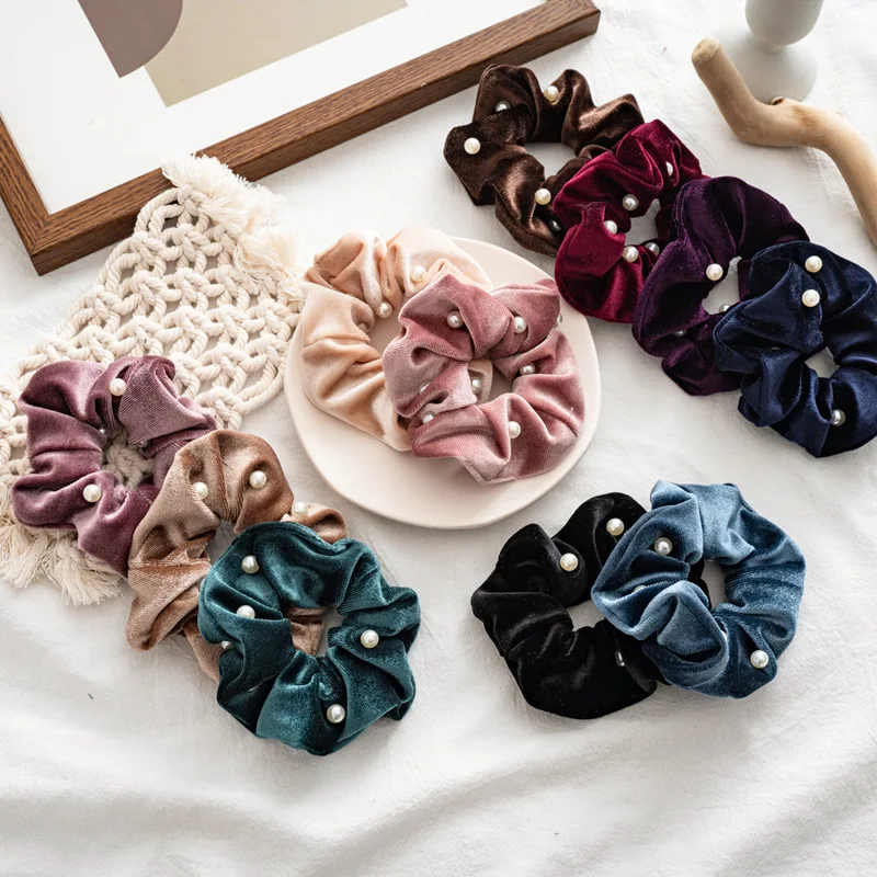 

European and American Jewelry Winter Flannel Nail Pearl Large Intestine Circle Female Fashion Wild Large Hair Circle Headdress