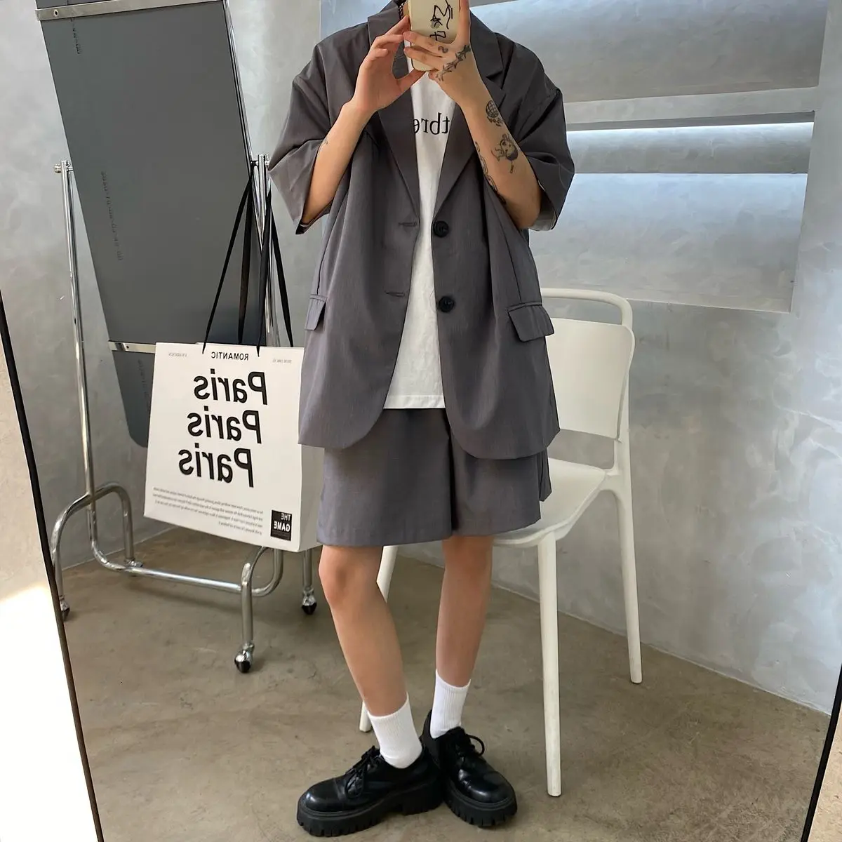 

2021 Summer Men's Fashion Suit Jackets Simple Tracksuit Sets Leisure Short Sleeve Clothes Coat Sets Mens Silk Cloth Shorts