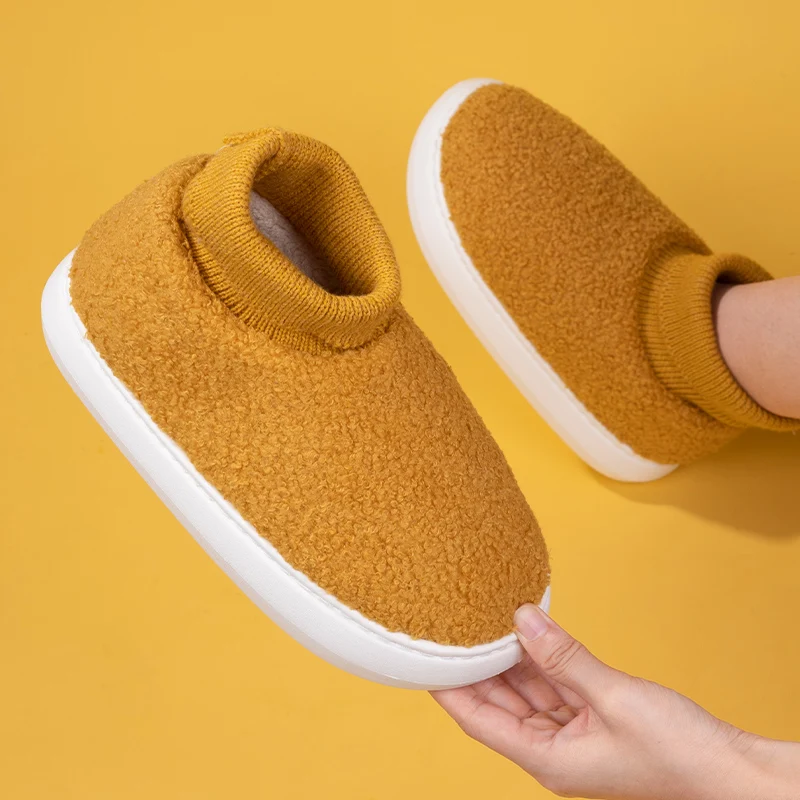 

High Top Men Cotton Sneakers New Winter with Fur Unisex Man Plush Shoes Comfort Slip On Socks Boots Fashion Couple Warm Slippers