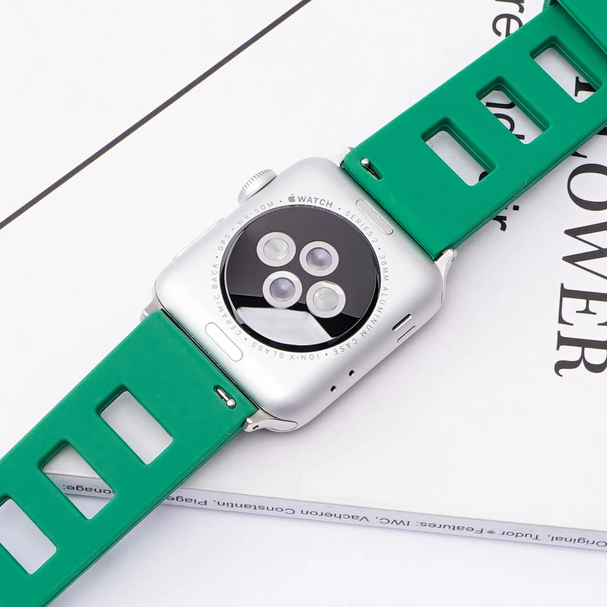 

Silicone Strap Suitable for Apple Watch Band 40mm Knife Appearance Square Hole Soft Sports Wristband for Iwatch Bands 6 5 4 3 2