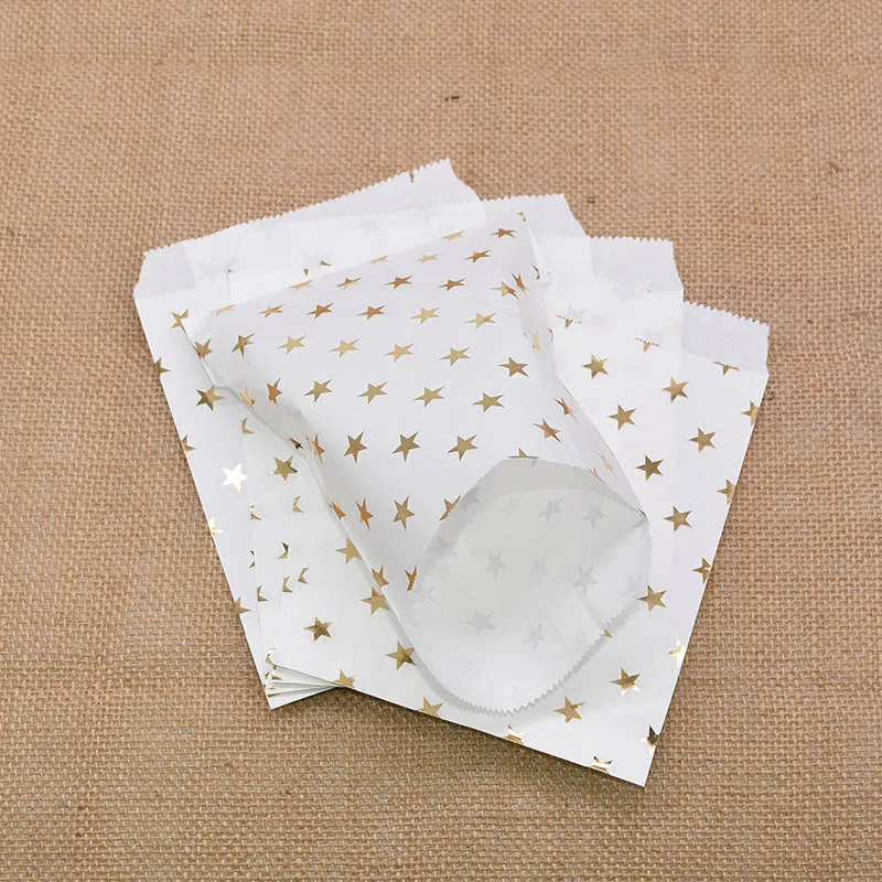 25pcs gold star 25pcs Kraft Paper Bags Treat Candy Bag Chevron Polka Dot Bags for Wedding Birthday Xmas New Year Party Favors Supplies Gift Bags - Цвет: 25pcs gold star