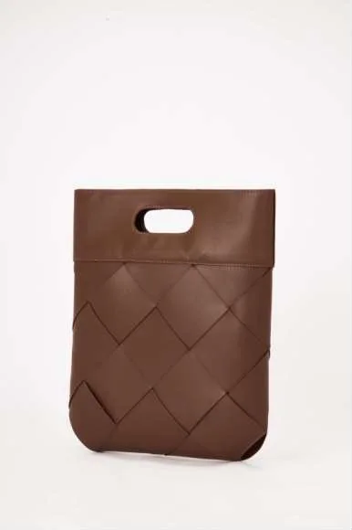 medium brown Осенняя новая женская сумка из натуральной кожи, вязанная сумка из воловьей кожи для дам, однотонные тканые вместительные сумки-клатчи - Цвет: medium brown