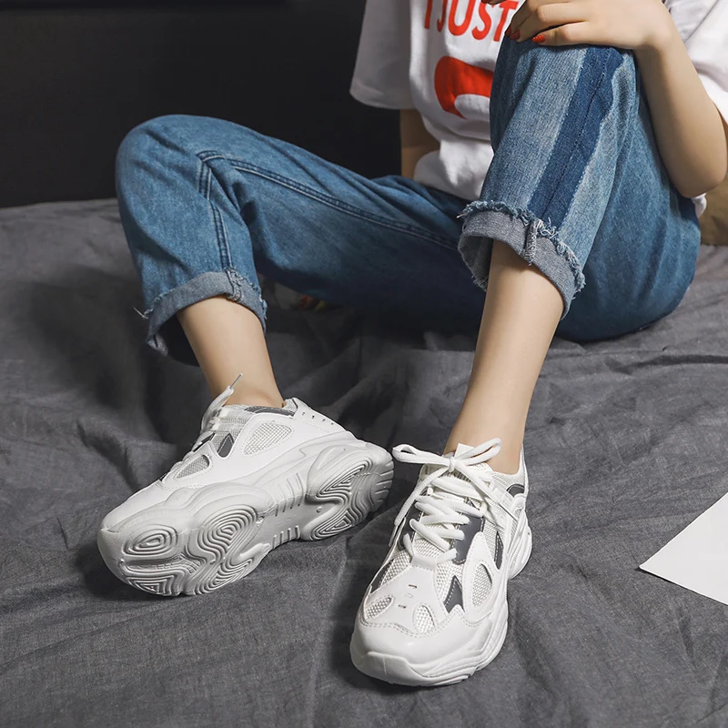 

Breathable Mesh Jogging Shoes Mature Solid Outdoor Climbing Spring Autumn Women's Casual Fashion New Listing Light Shoes W39-10