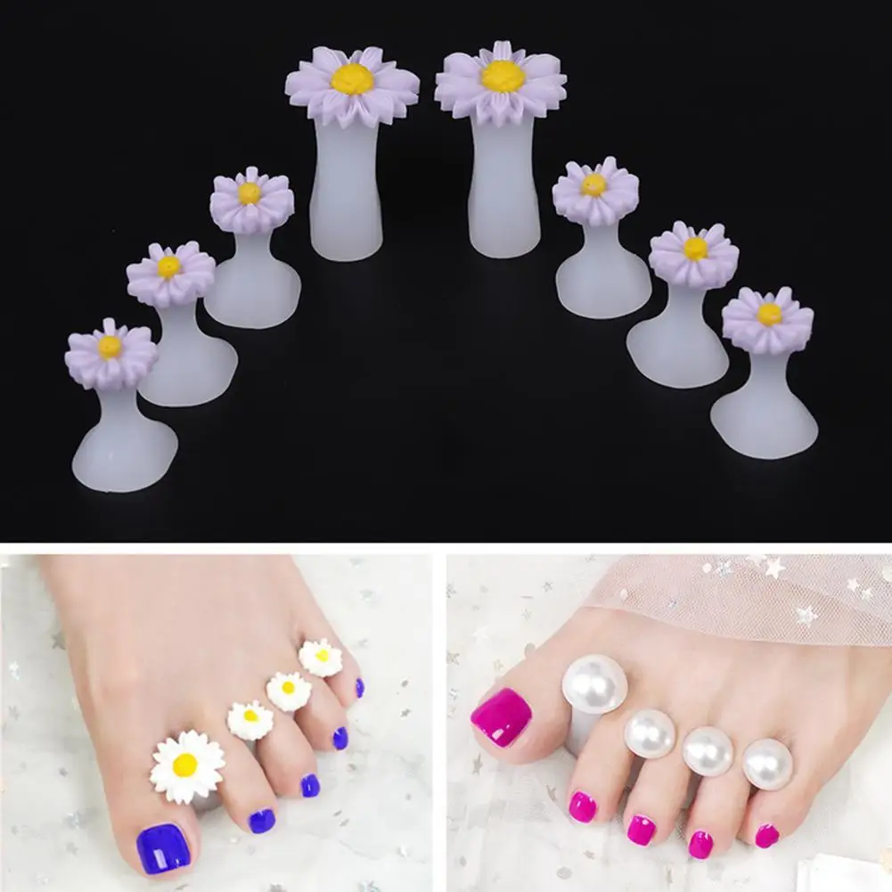 

8Pcs/Set Flower Shape Toe Separator Anti-Scratch Reusable Nails Heart Shaped Rhinestones Art Separator for Toenail Toe Separator