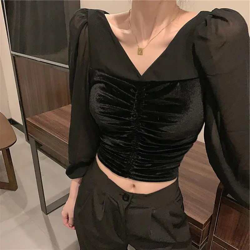 

New women's long sleeve splicing velvet shirt top Korean fashion V-neck bubble sleeve pleated short top Goddess Top 2020