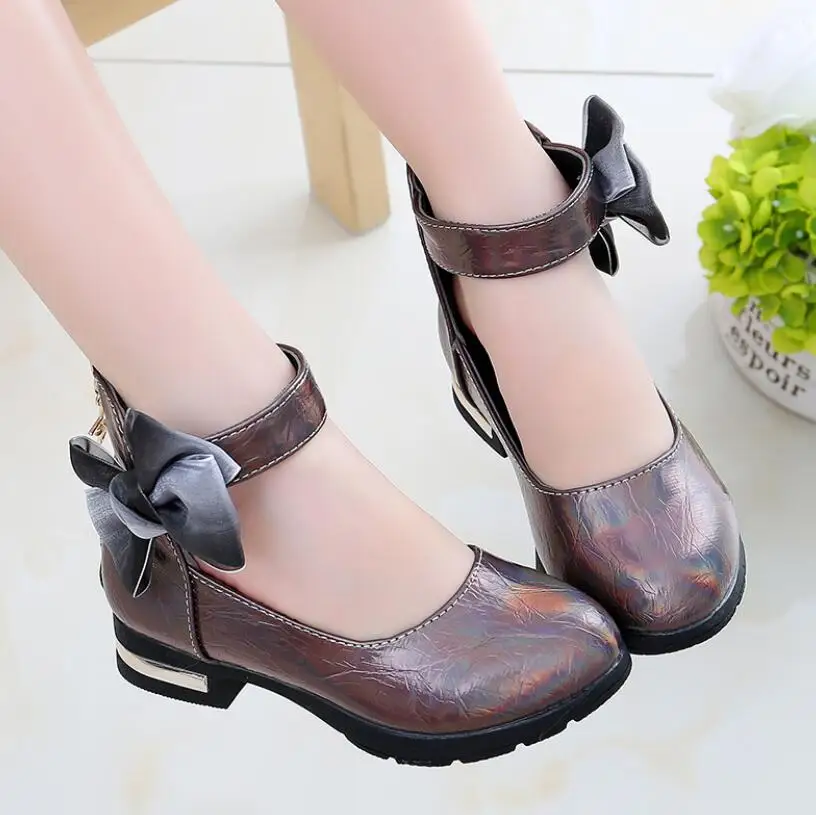 Детская обувь принцессы для девочек Сандалии на высоком каблуке Блестящие