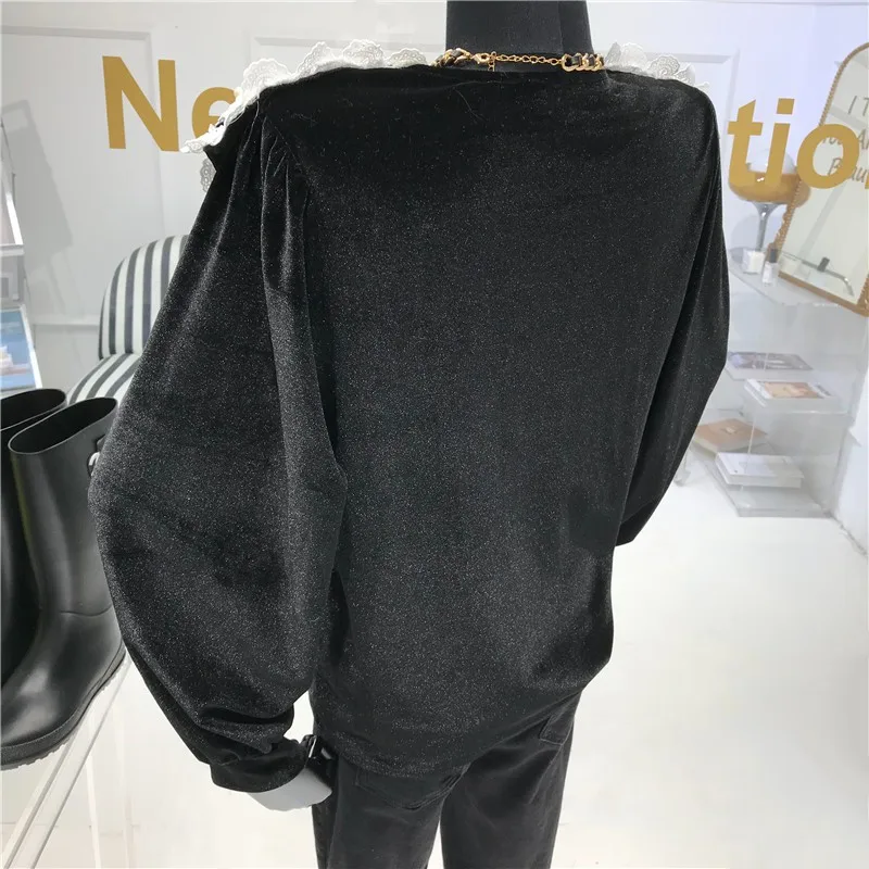 

ZCSMLL Beaded Lace Doll Collar Velvet Blouse Women 2021 Autumn and Winter New Vintage All-match Shirt