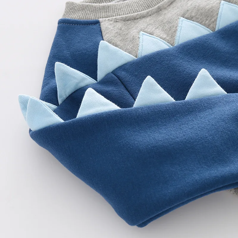 Детский свитшот с длинным рукавом и динозавром |