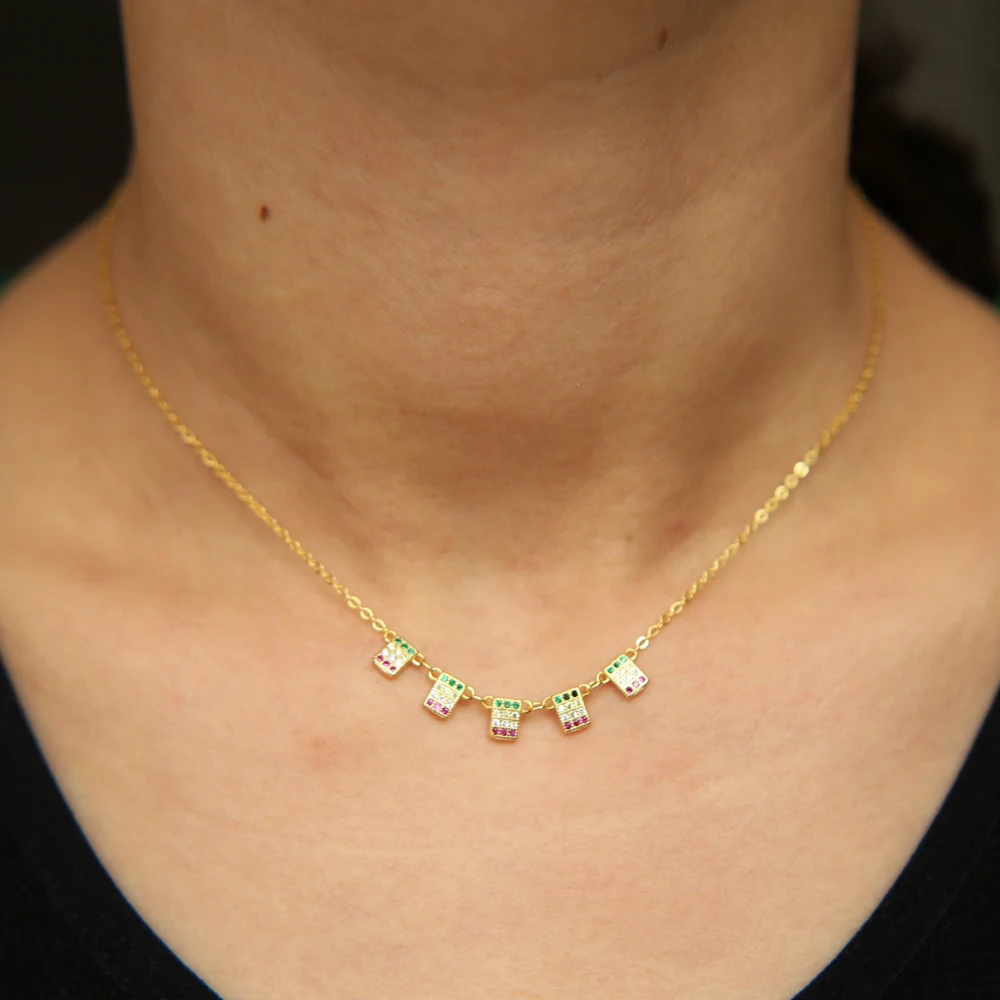 2021 летнее Сексуальное Женское Ожерелье с радугой cz вымощенное Квадратный Кулон