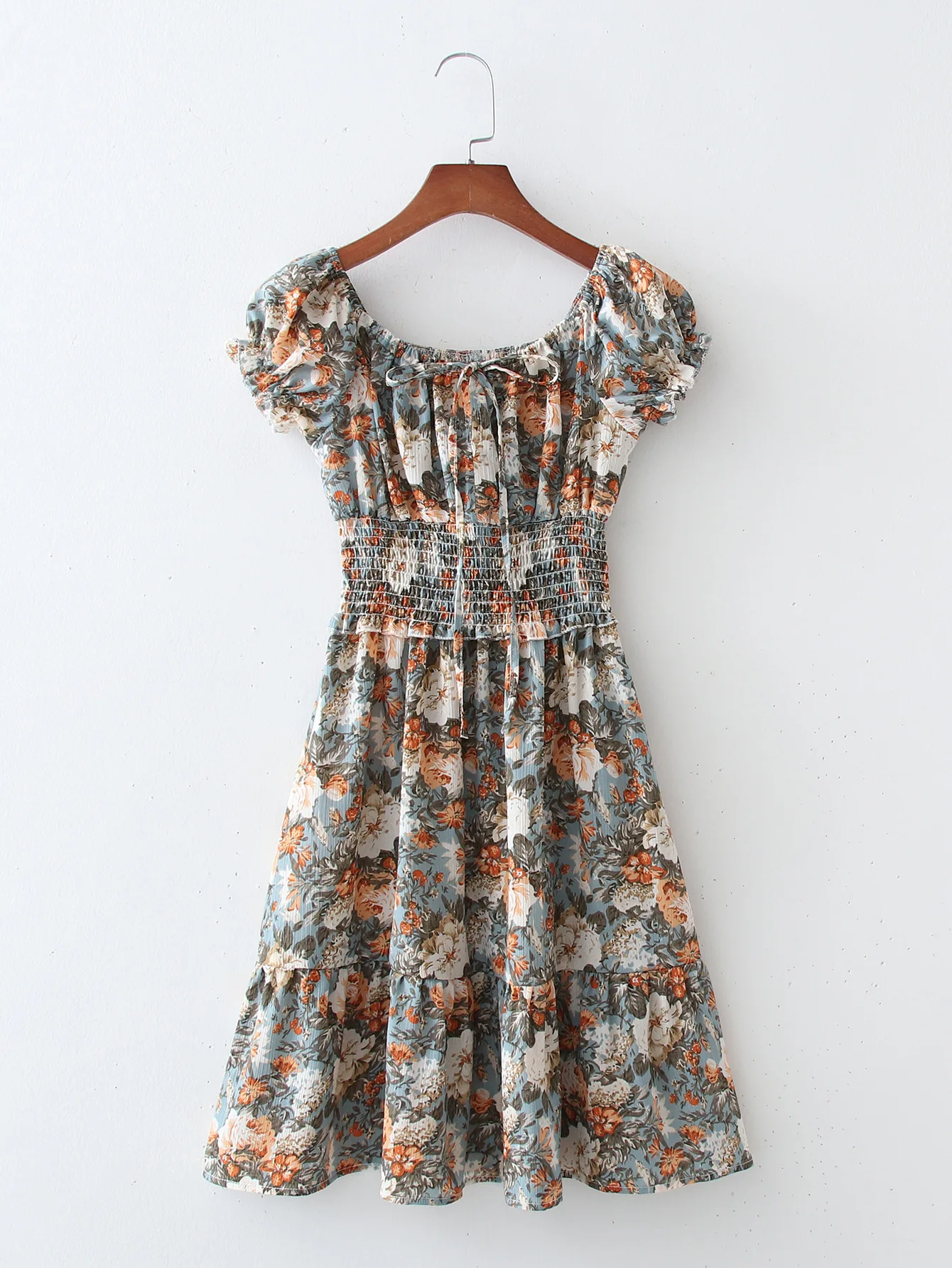 

Летние платья для женщин с коротким рукавом принт Цвет Туника открытая обувь на шнуровке Стиль для повседневной носки Мини муфтовый стыков...