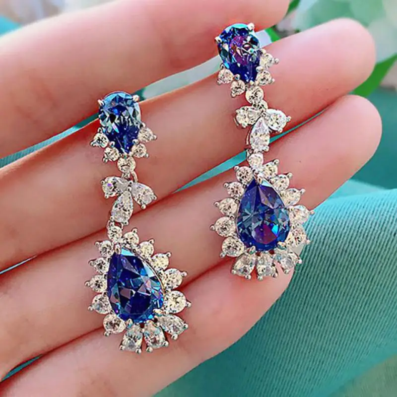 

Женские серьги из серебра 925 пробы, с сапфировым камнем 8 х12 мм