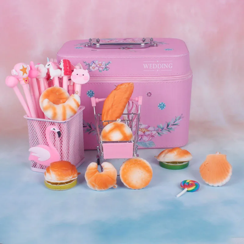 Сжимаемая игрушка для сжимания хлеба мягкая медленная булочка торт тост брелок