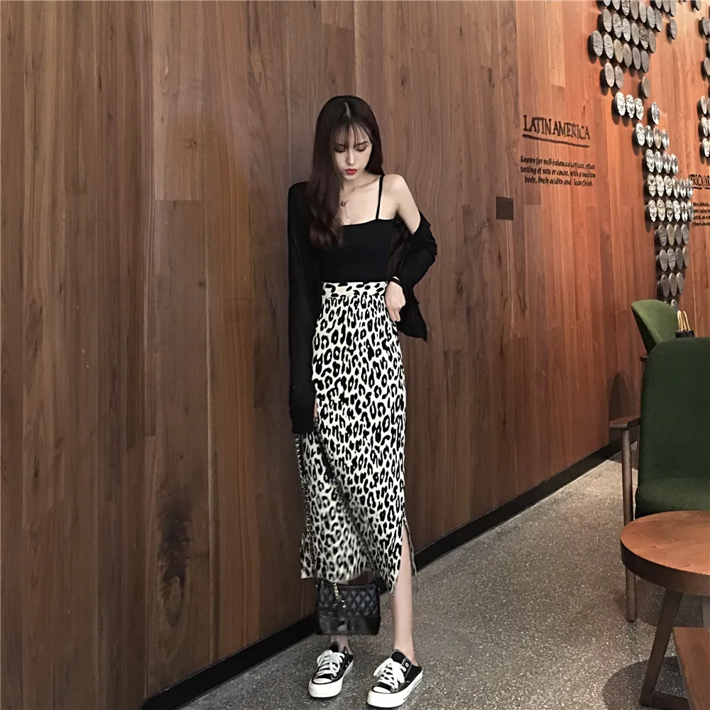 

2020 New Autumn and Winter Women Wild Split Printed Leopard Mid-long Skirts Women High Waist Knitted Skirt Female NS2384