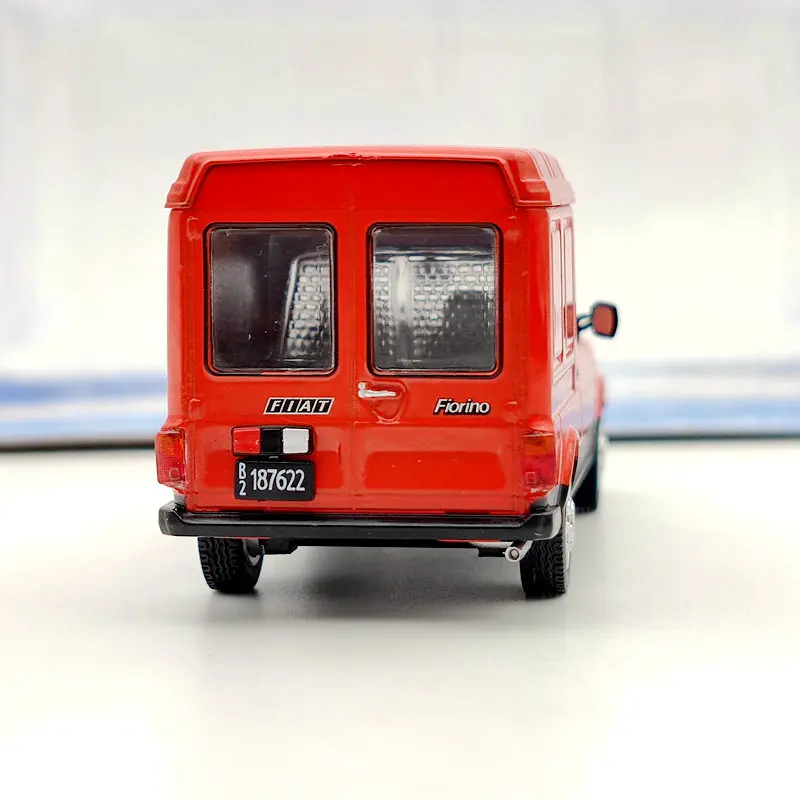 1:43 IXO Fiat Fiorino 1989 Red Diecast модели автомобилей | Игрушки и хобби