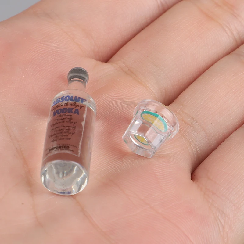 

1/12 Dollhouse Miniature Resin Vodka Bottle Wine Glass Tray Set Simulation Drink Model Toy Decoration