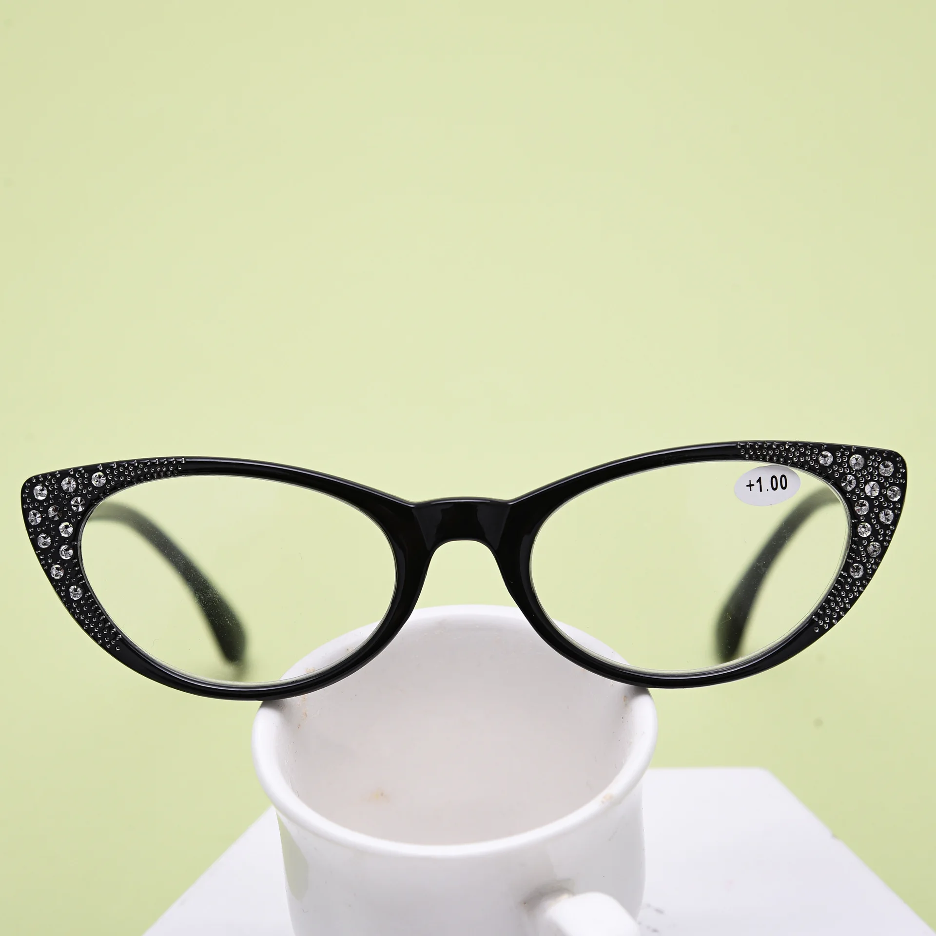 

Женские и мужские очки для чтения в стиле ретро, роскошные дизайнерские пластиковые очки для дальнозоркости, цвет черный, красный, алмаз