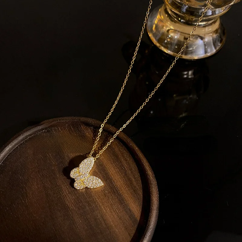 

Titanium Butterfly Necklace female pendant personality choker clavicle chain neck chain tide.