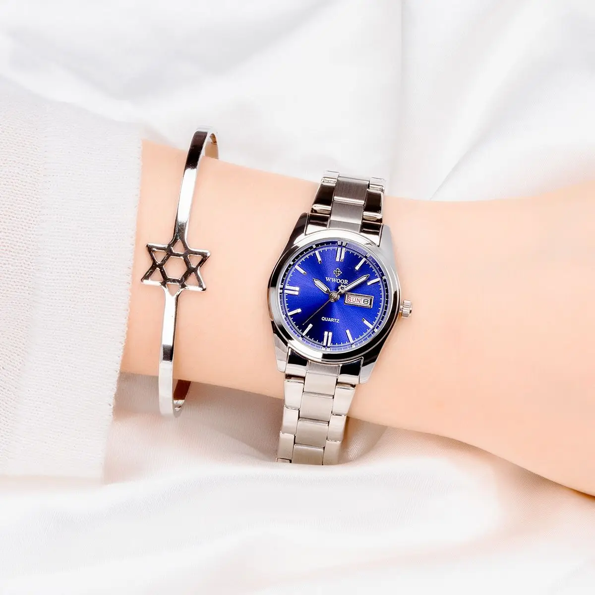 

WWOOR New Fashion Causal Ladies Wristwatches Luxury Stainless Steel Bracelet Quartz Dress Elegant Women Watches Relogio Feminino