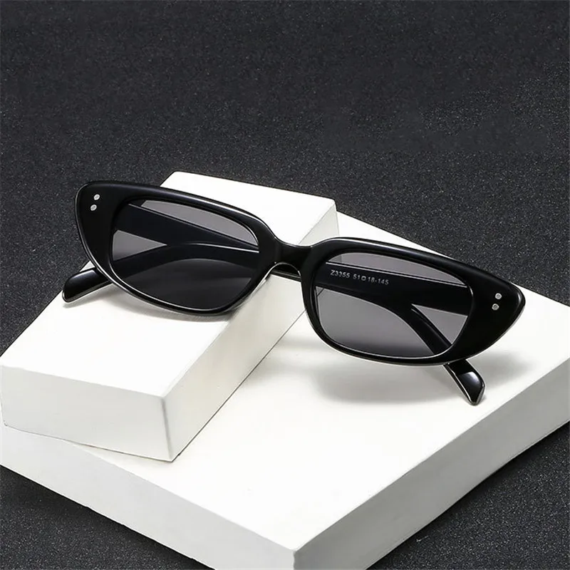 

Fashion Cool Sunglasses Women Vintage Cat Eye Eyeglasses Female Retro Small Frame UV400 Eyewear Ladies Glasses Shades