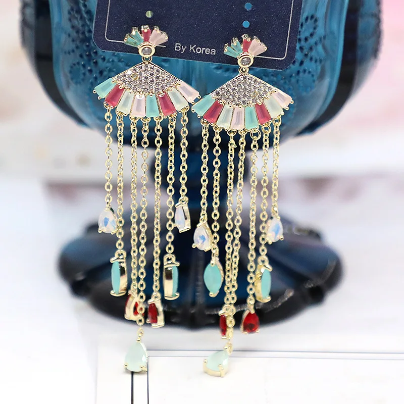 

Серьги-кисточки с кристаллами 210318-54