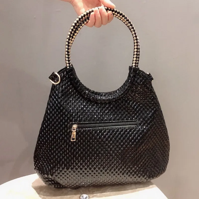 

2021 Fashion Diamond Women Handbags Pu Leather Shoulder Bag Ladies Slung White Rhinestone Messenger Crossbody Bag Shopping Totes