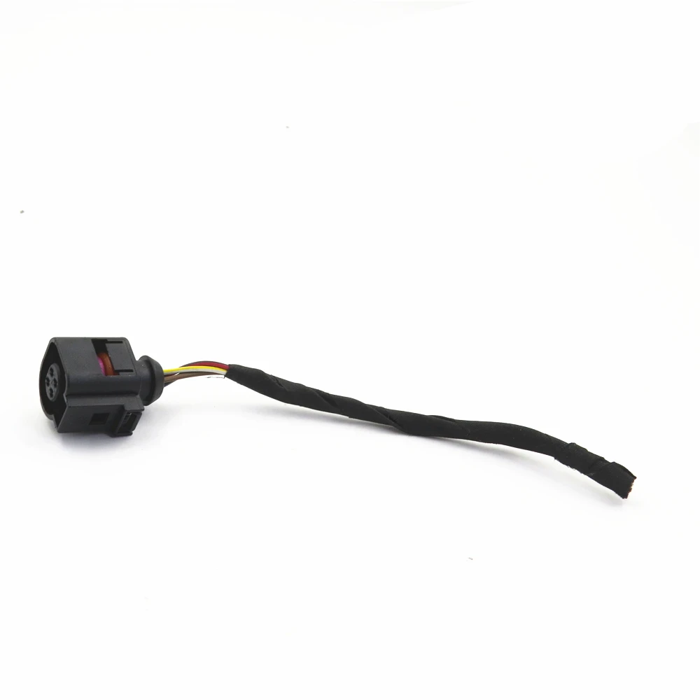 

1PCS 4B0973712 4Pin Car Coolant Temperature Sensor Plug For VW Jetta Golf Passat Beetle Q5 A3 A4 S4 A6