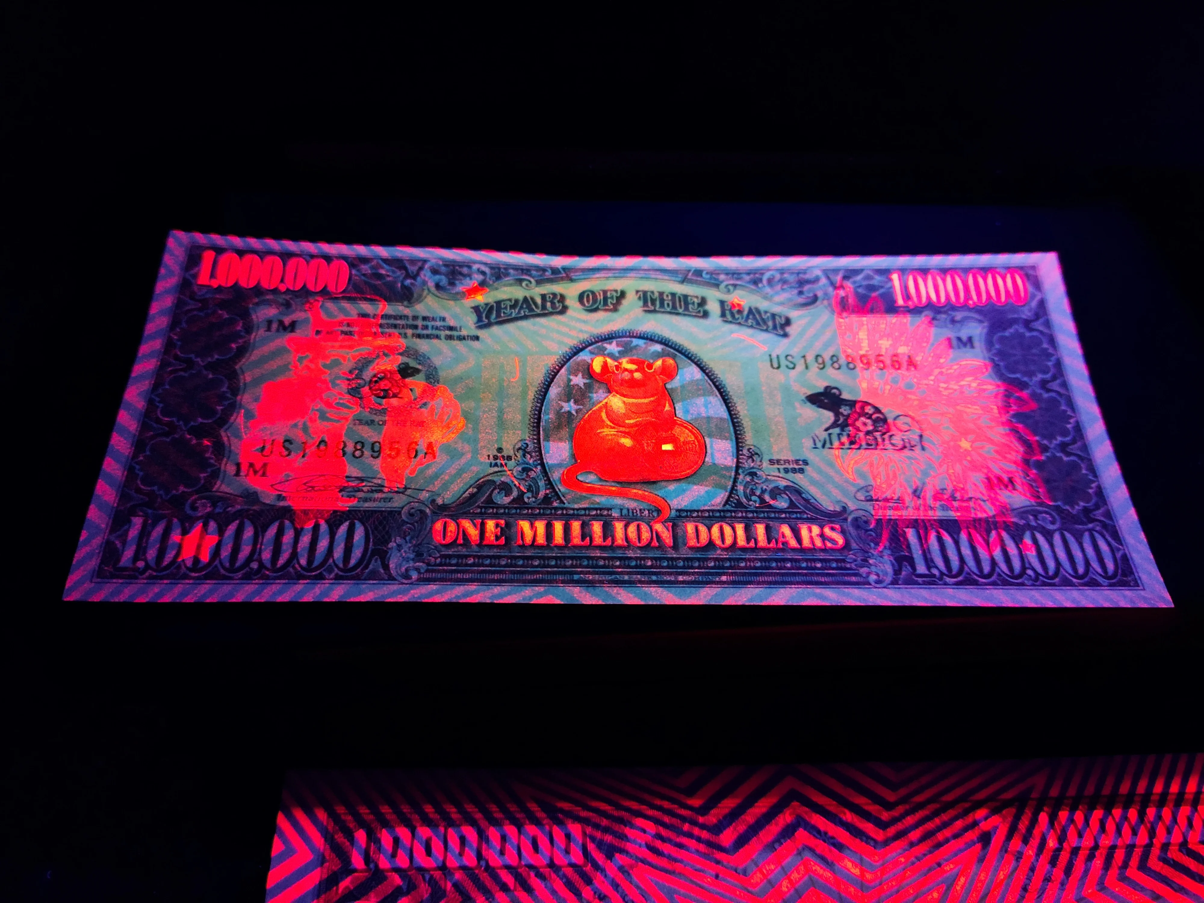 2020 год мыши один миллион долларов поддельные деньги не валютные бумажные