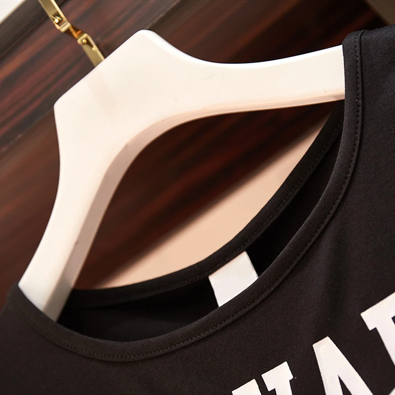 Женский летний комплект из двух предметов футболка с открытыми плечами и