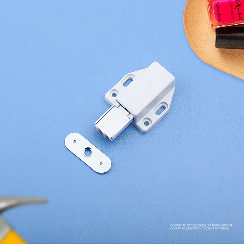 Выдвижной ящик для шкафа с нажимом приспособления домашнего пользования |