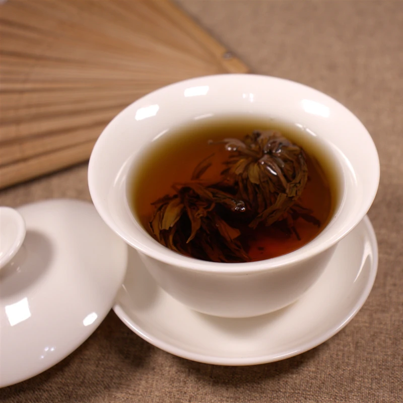 Черный чай Юньнань баота Fengqing ручной работы Золотой Шелковый маленький золотой в