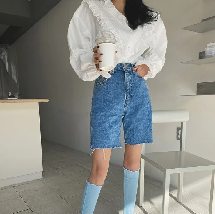 

Casual Summer Half Denim Shorts for Women High Waist Loose Pockets Female Straight Jeans Shorts 2021 Ladies Streetwear