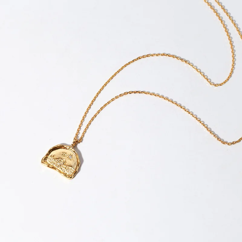 

European and American Non-Mainstream Coin Wind Wave Starry Necklace Female Gold Coin Chain Clavicle Chain Necklace