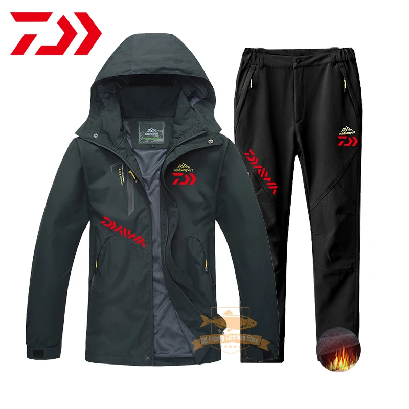 

2021 Daiwa Men Fishing Jacket Autumn Winter Windproof Waterproof Plus Velvet Warm Hooded Suit Outdoor Sport Hiking Fishing Suits