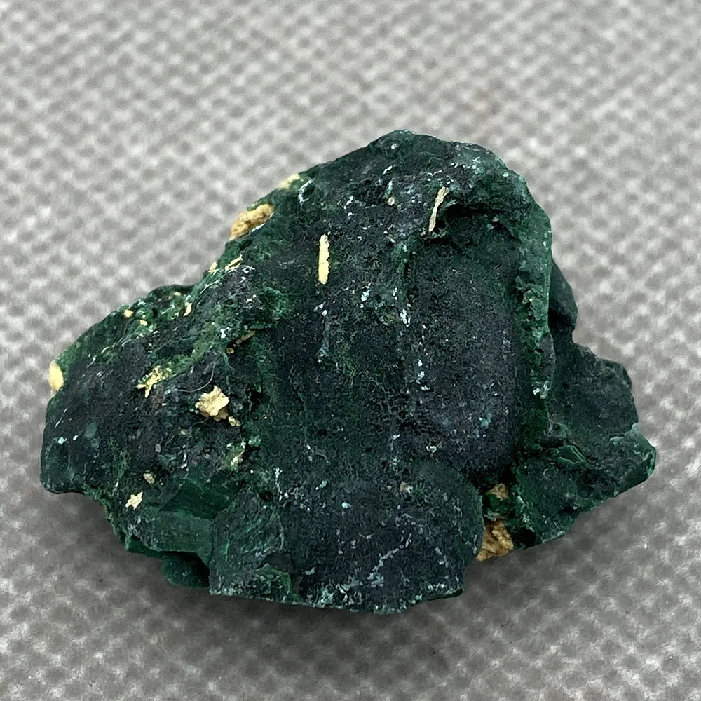 

Natural Green Malachite Raw Stone beautiful needle-shaped plus velvet quartz stone mineral specimen healing home decor H41