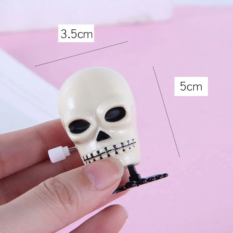 1 шт. новая детская Парикмахерская игрушка череп прыгающий на цепочке заводные