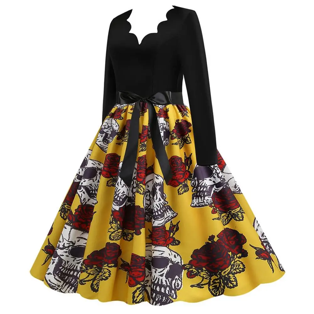 

Платье женское коктейльное средней длины с V-образным вырезом и принтом черепа