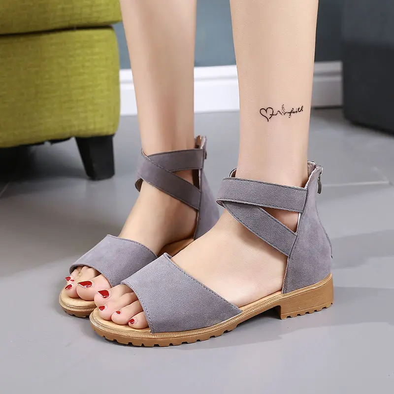 

Sandals female summer big kids all-match flat-bottomed new open-toed student sandals