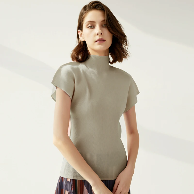 2021 Summer Miyake pleated simple stranger things tshirt tumblr holographic female vest aesthetic clothes 5250 | Женская одежда