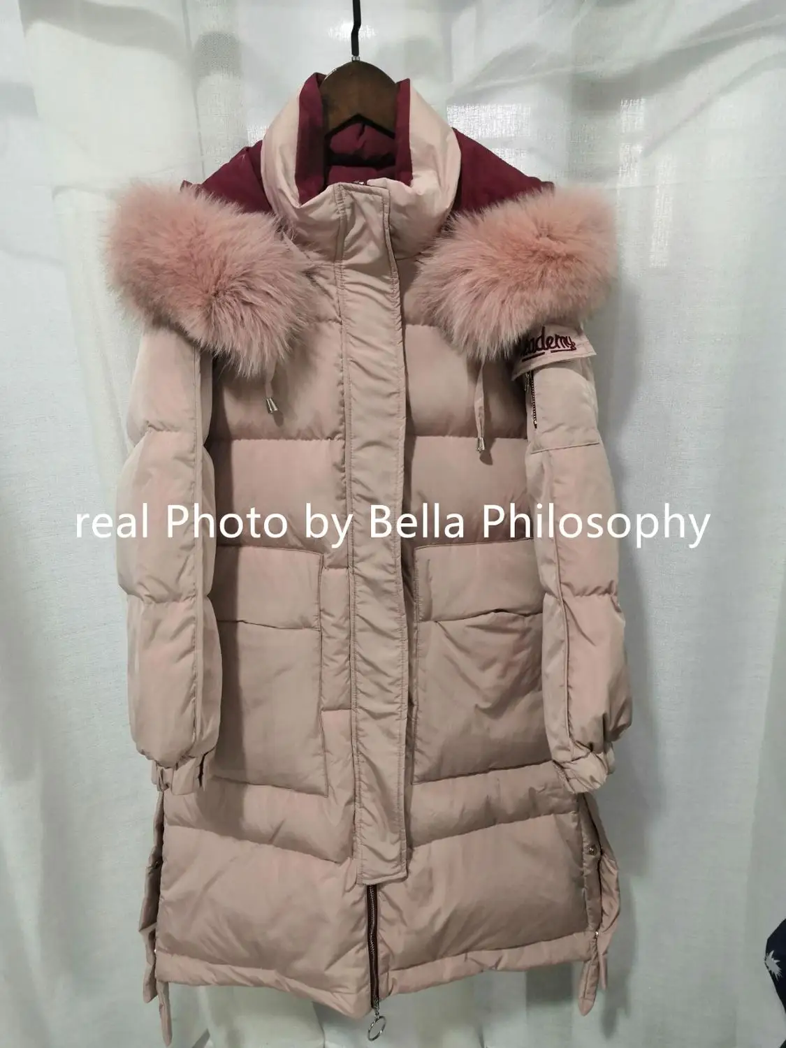 Женское зимнее пальто на белом утином пуху с капюшоном | Женская одежда