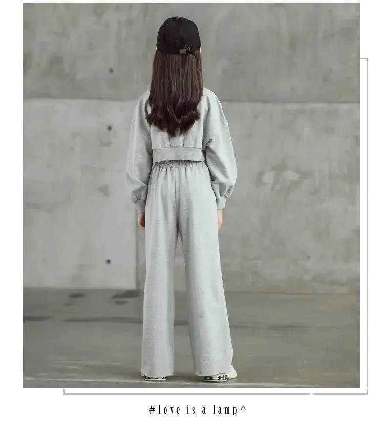 Комплекты одежды для девочек подростков спортивный короткий топ + широкие штаны